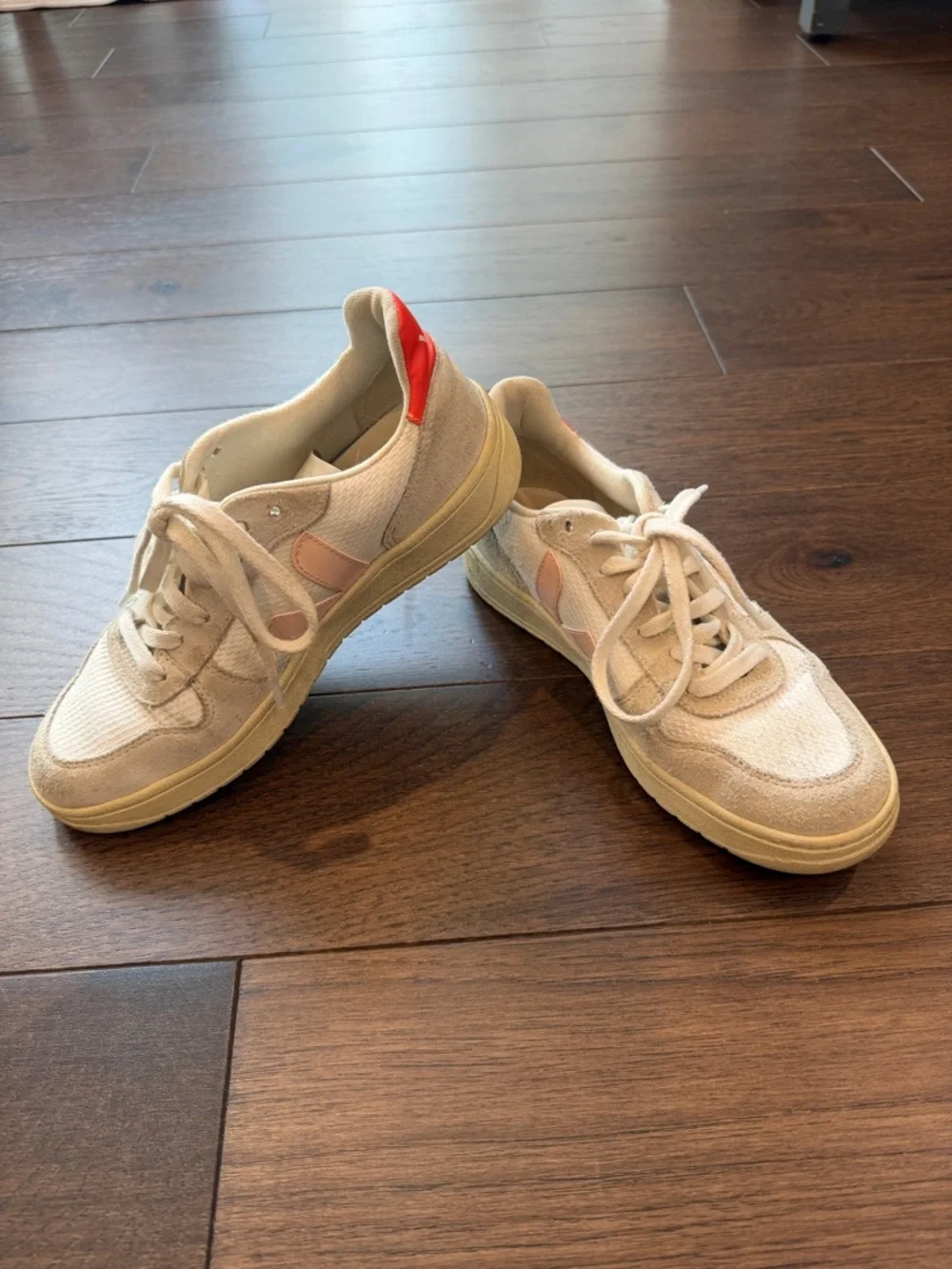 Veja V-10 SP2020 Collection Size 37/6 - C33-002
